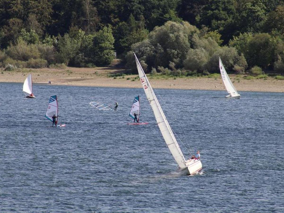 Ferienwohnungen Am Seeufer Möhnesee Exterior foto